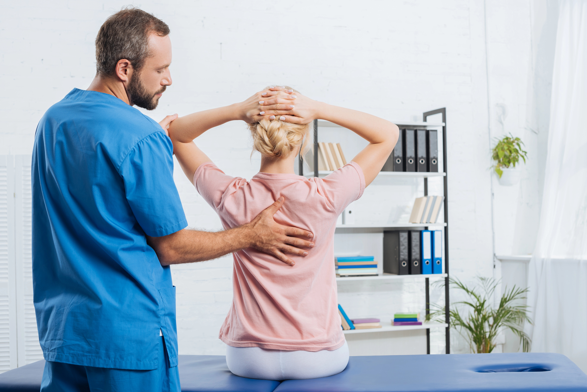 doctor - terapia manual